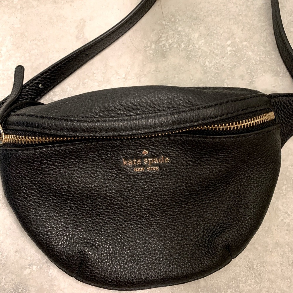 NWOT - Kate spade Jackson belt bag - black